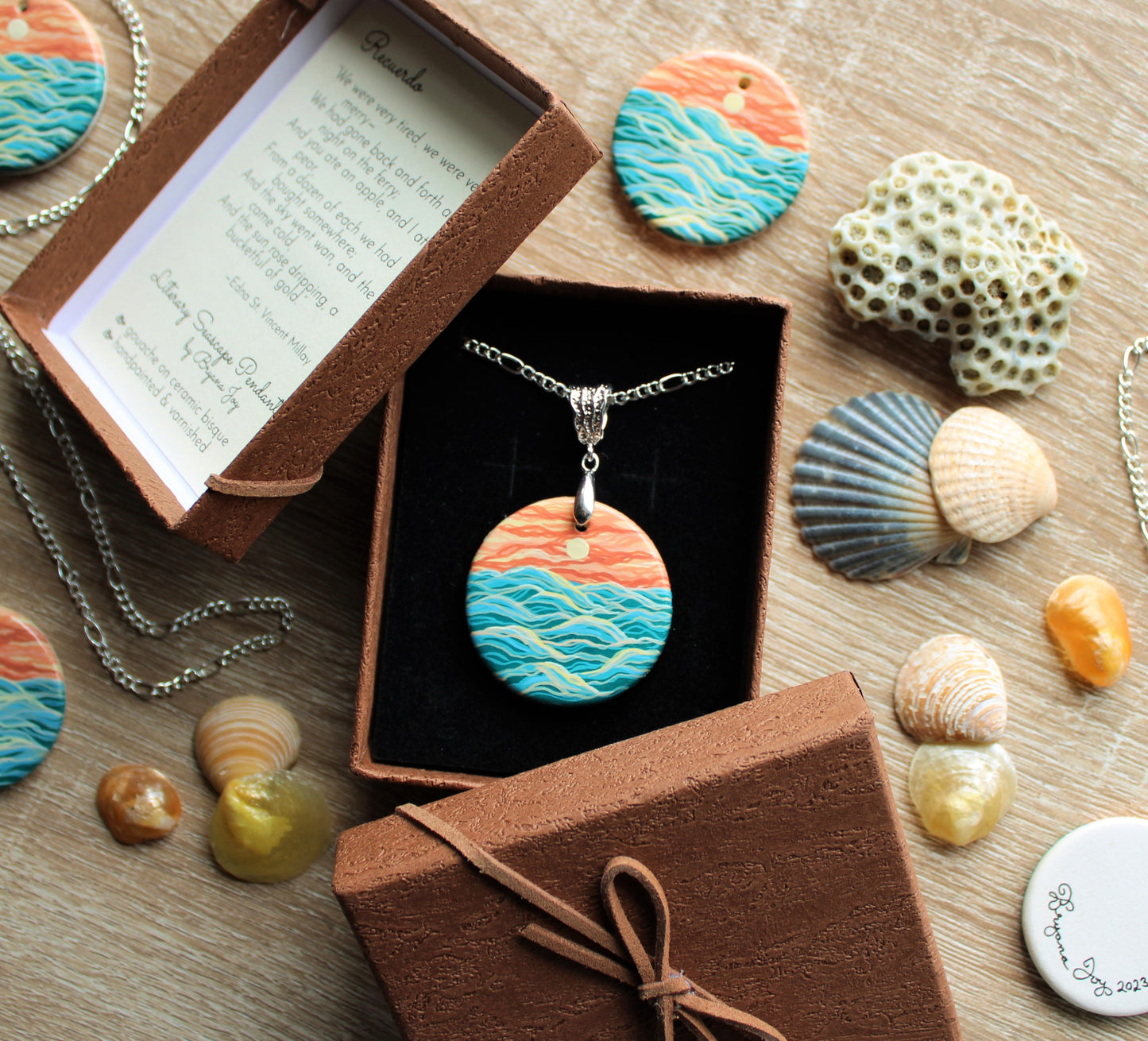 Literary Seascape Pendant: "Recuerdo" (Edna St. Vincent Millay)